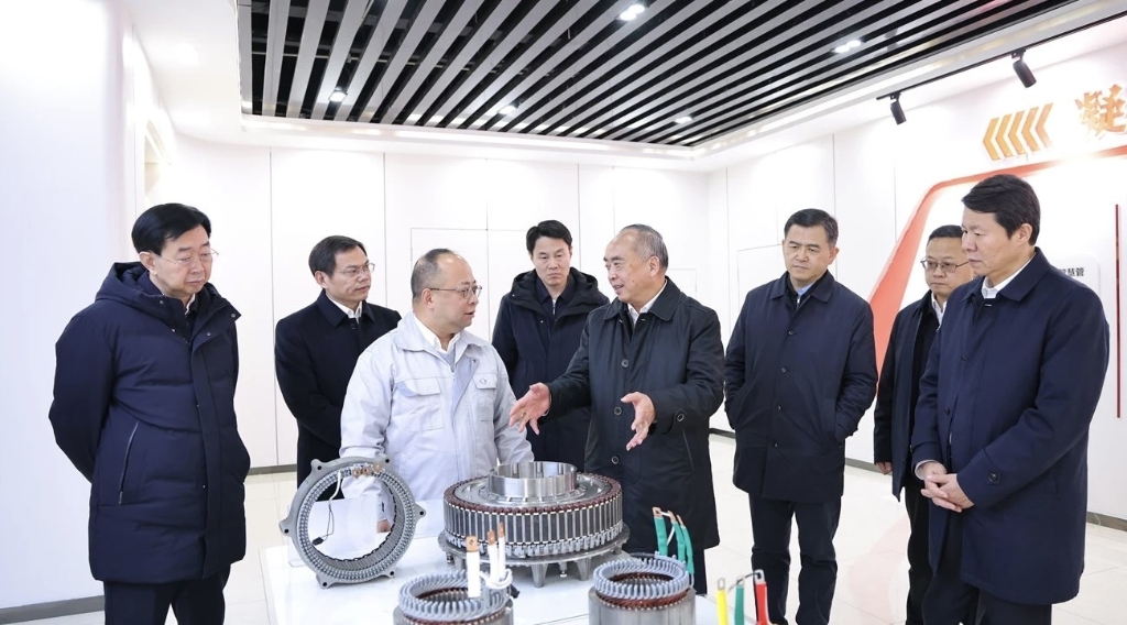 开足马力“赶订单”，奋力冲刺“开门红”  | 山东省委书记林武调研雷速官方网页版-雷速（中国）临沂工厂新能源电驱动项目